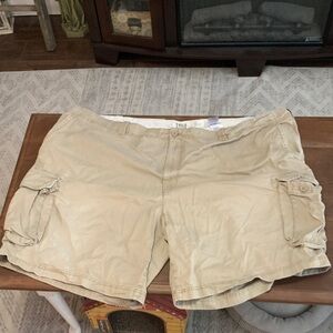 Men's Tan Cargo Shorts